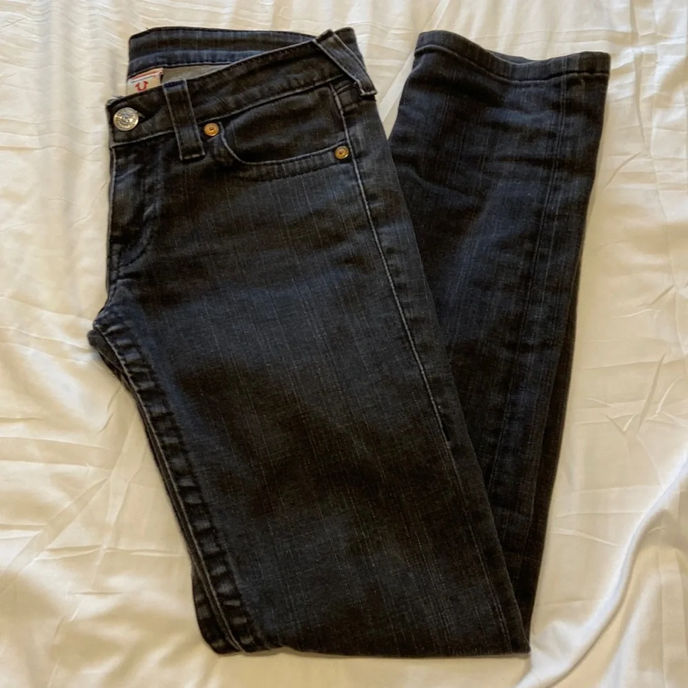 TRUE RELIGION Women’s Low Rise Skinny Black Jeans Size 29/8 Very Nice Condition - Picture 3 of 15